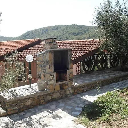 Apartment Berio Cinque - Casetta Villa Viani